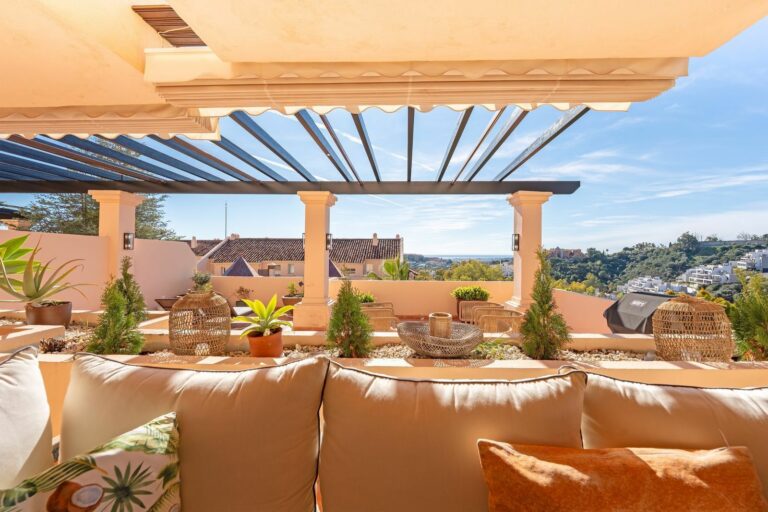 365b6ea3fb7f5752b0c8f29f52cf965f - 1