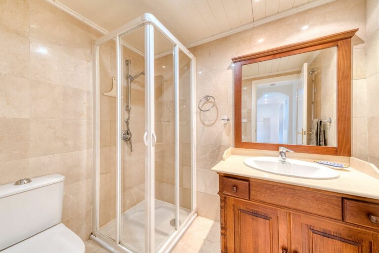 3666444e3c1ae0641c65246deee89edd - 10