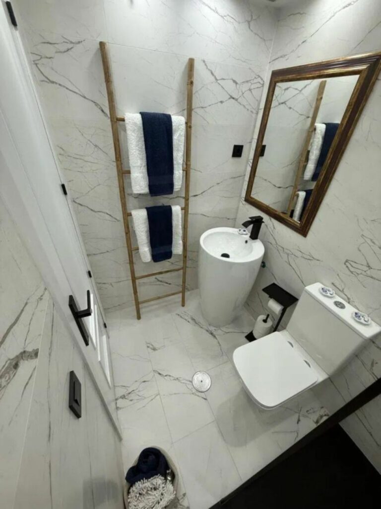 39bf0195eb5d51e6407d2a86d42c3154 - 15