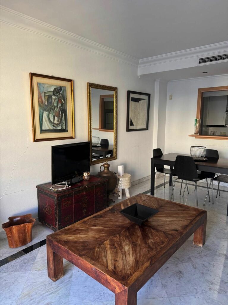 3b5b07afd9454a3886e37ca14e8f880f - 7