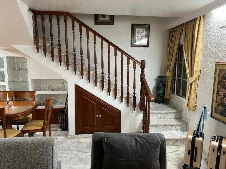 3c28fb51c90c3266507191dda9915274 - 3