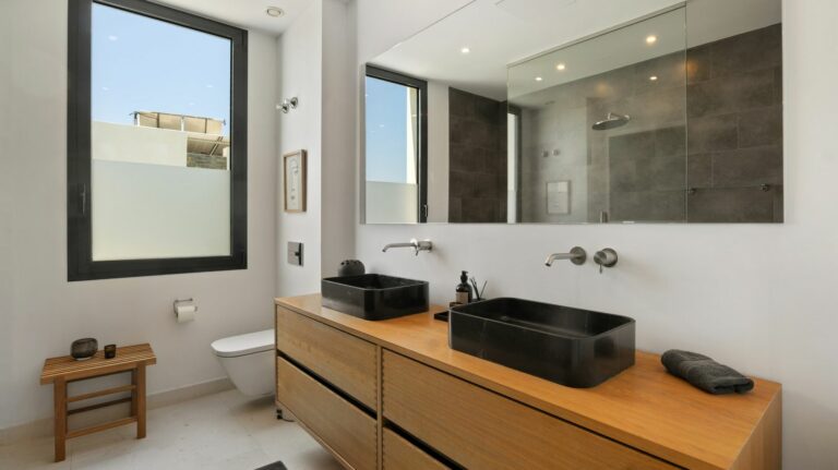 3df06eda863baae9a6f1d16fe980532c - 11