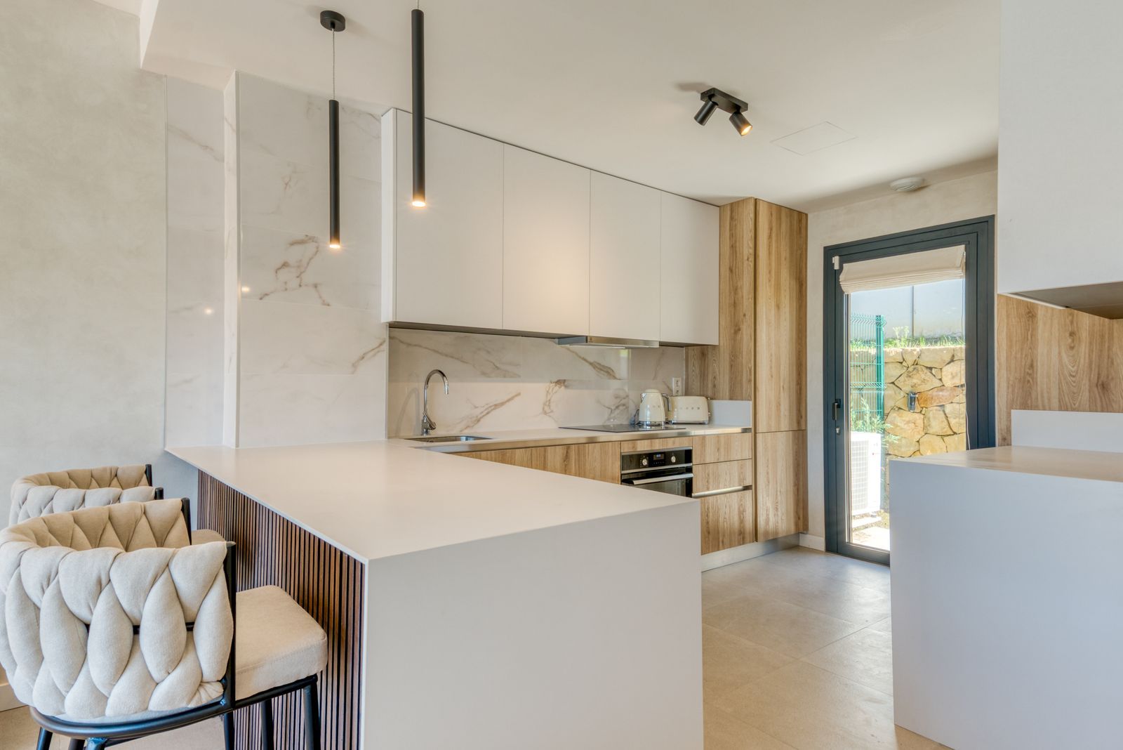 3e77e7a533132a8e8ced00fecbf58f8f - 4