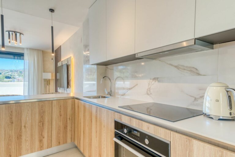 3e77e7a533132a8e8ced00fecbf58f8f - 7