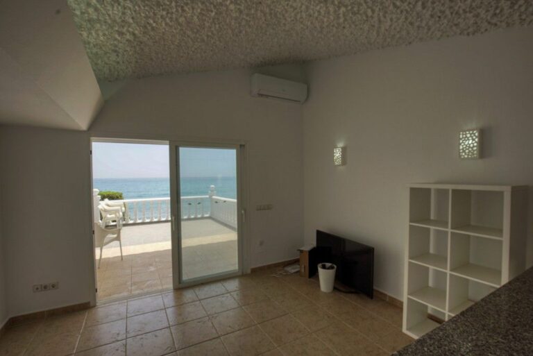 40302319c4848896496f82863a86f3a8 - 6