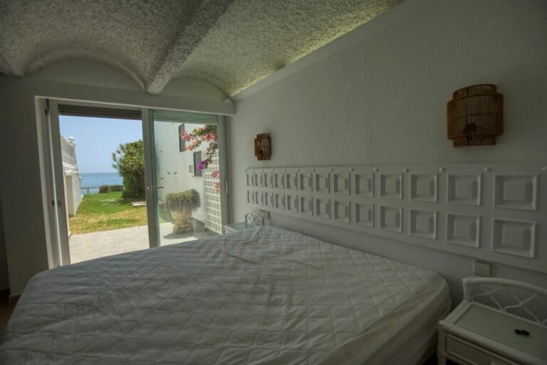 40302319c4848896496f82863a86f3a8 - 7