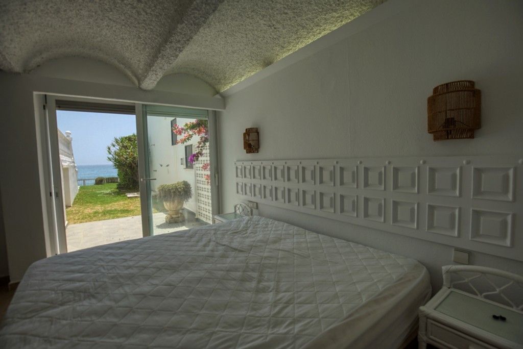 40302319c4848896496f82863a86f3a8 - 7