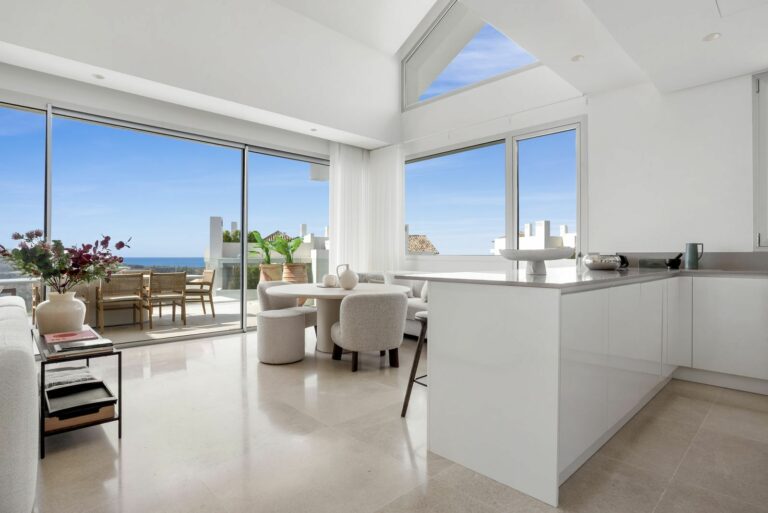 40a1a27512764b124f225bde272aade5 - 3