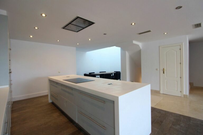 425ceb0f7df36e45302bd09ea0c85d07 - 8