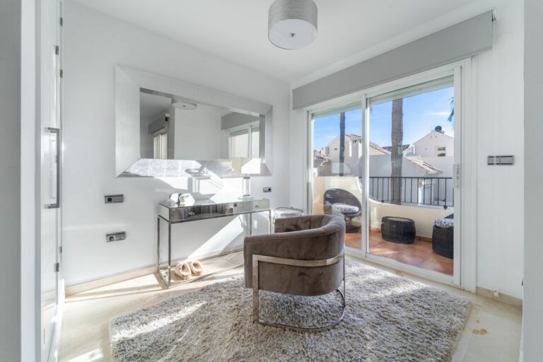 44bdacc82ea0db2f3f046f2e9057f440 - 7