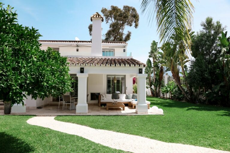 45986431c07884dc0f61dcfc729a06d8 - 1