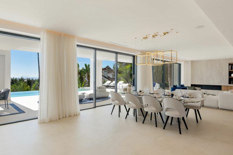 45bf3bf8072d65553188765052a3c5e9 - 12