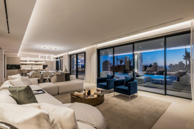 45bf3bf8072d65553188765052a3c5e9 - 8