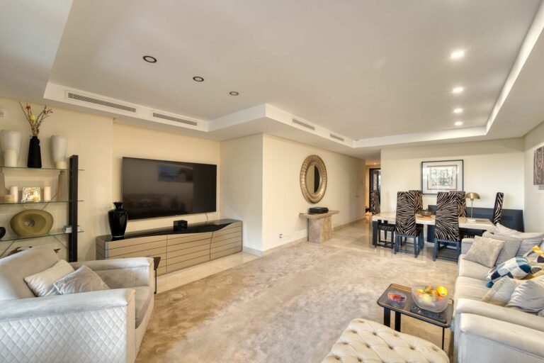 467169d317b86c083ce81f2dfdd8fc27 - 14