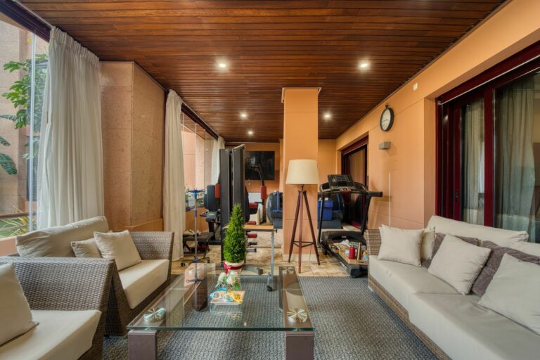 467169d317b86c083ce81f2dfdd8fc27 - 15