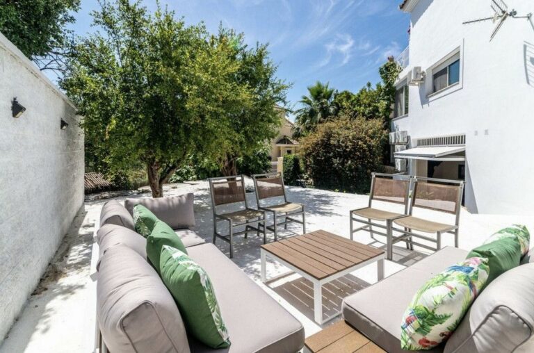 46b5a49e8e2c95f68a545e1c23505634 - 15