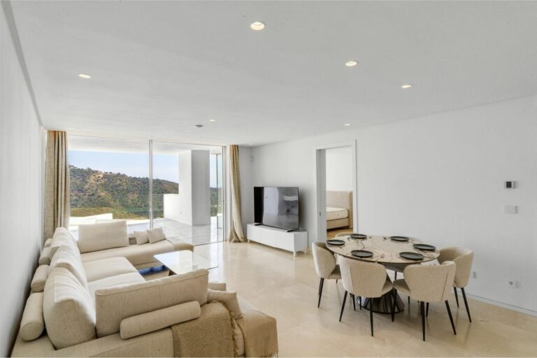 4776fc4f20fb4a955853df5bf994cdf7 - 11