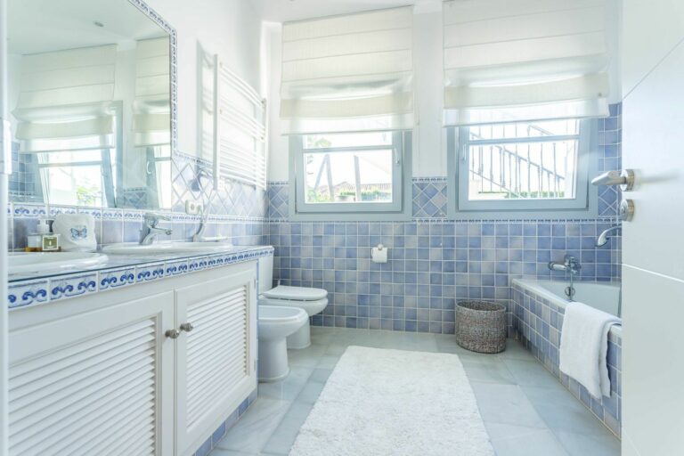 49aaddad02580db51de92df3417cf12c - 16