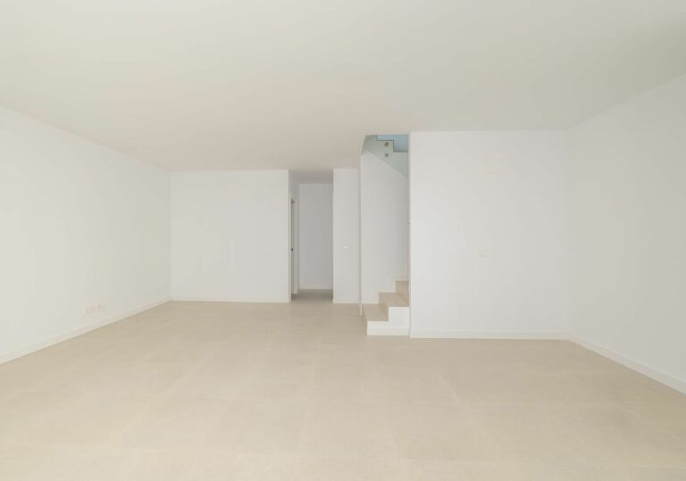 4a79f9c2efb4b9e39b70d5e78882477f - 10