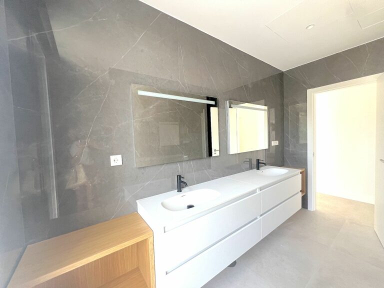 4c759dacbeb7015e9ca72e07b394d3bb - 12