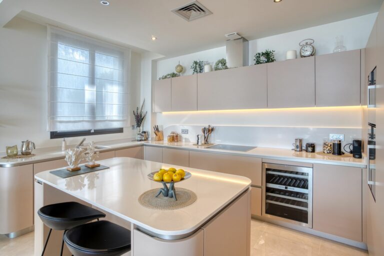 4f89b21223568e8145eedd5eee383d86 - 11