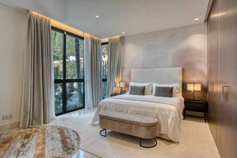 4f89b21223568e8145eedd5eee383d86 - 16