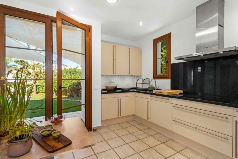 500ac375c3a623f5578459482c6c3a90 - 6