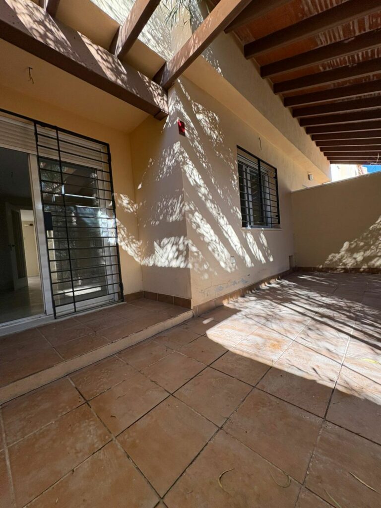 50be2293f4f634590ad31facf34f93bd - 10