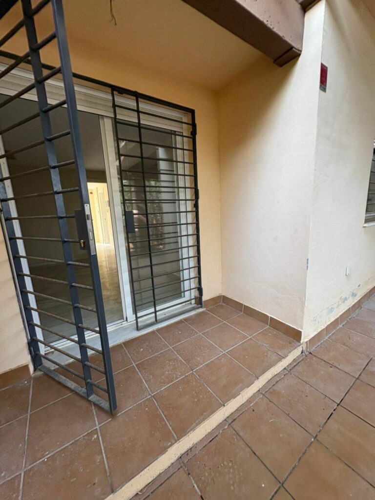 50be2293f4f634590ad31facf34f93bd - 11