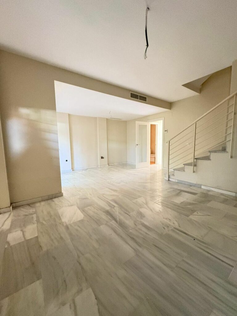 50be2293f4f634590ad31facf34f93bd - 13