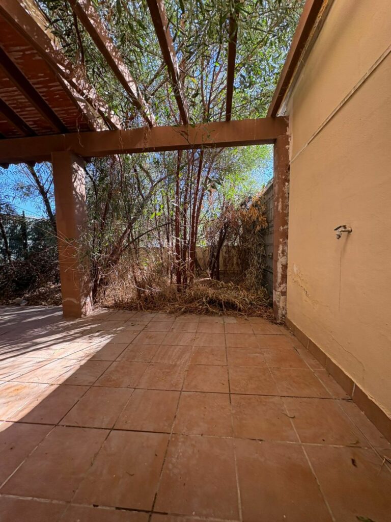 50be2293f4f634590ad31facf34f93bd - 4