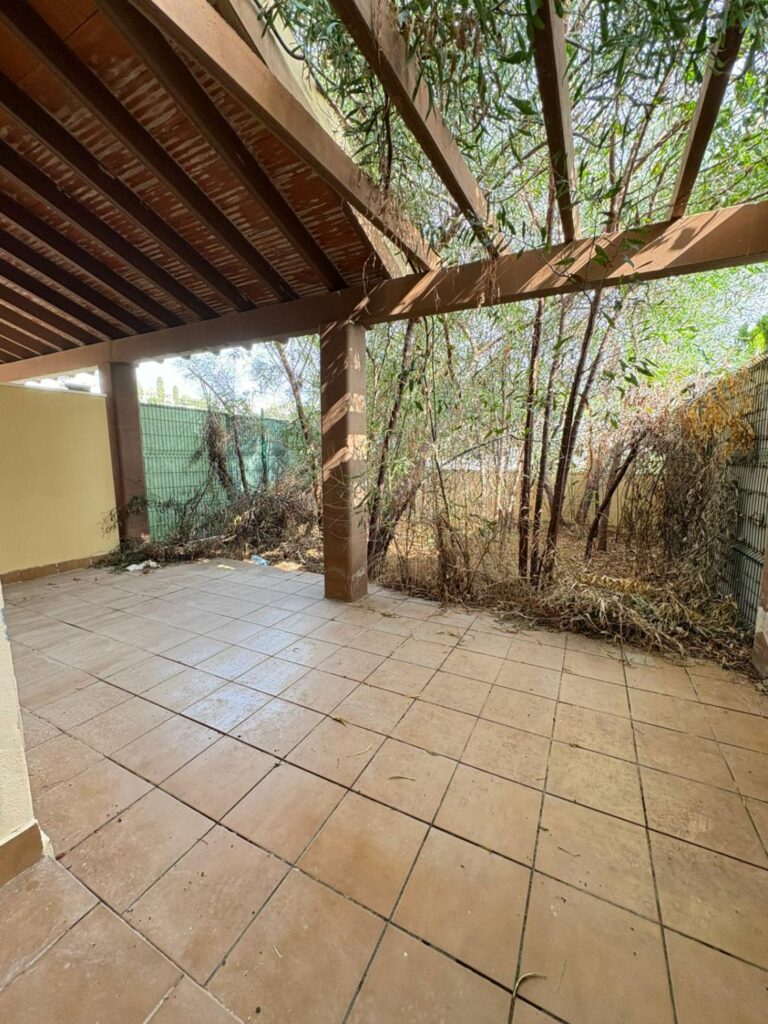 50be2293f4f634590ad31facf34f93bd - 6