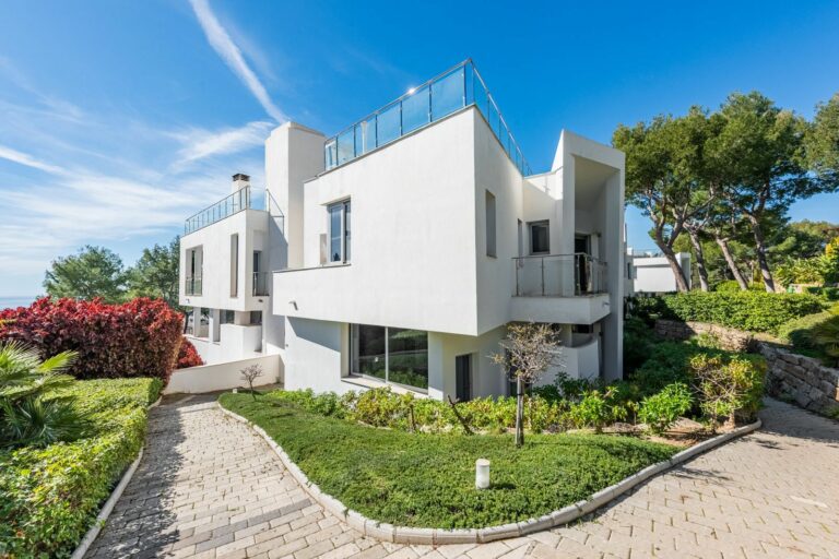 5232f8814b23fae788d449069faf26f6 - 11