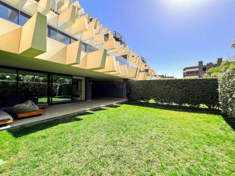 524356b8630e90c79d28ebe5cbb245da - 1