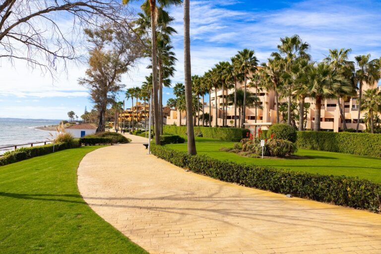 533d947c110d3afe80ab3c25cb802573 - 2