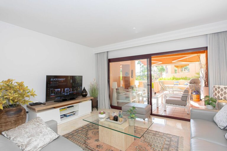 54fc2c6e48c40e9e93c05d0bec4e17d9 - 6