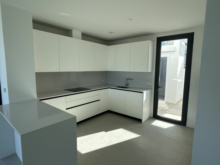 55e3b7499676b63e033dc34236732050 - 13