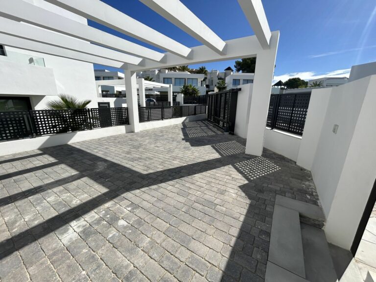 55e3b7499676b63e033dc34236732050 - 4