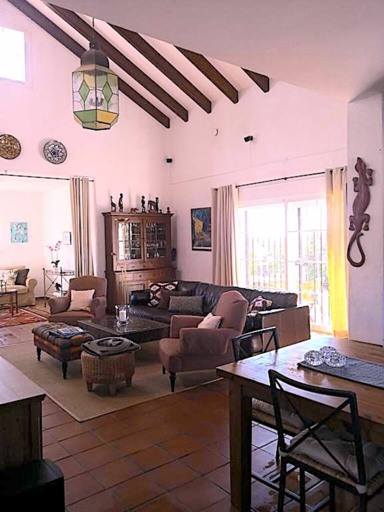 56b8b429df1ac9e125648cb52ab9b4d6 - 4