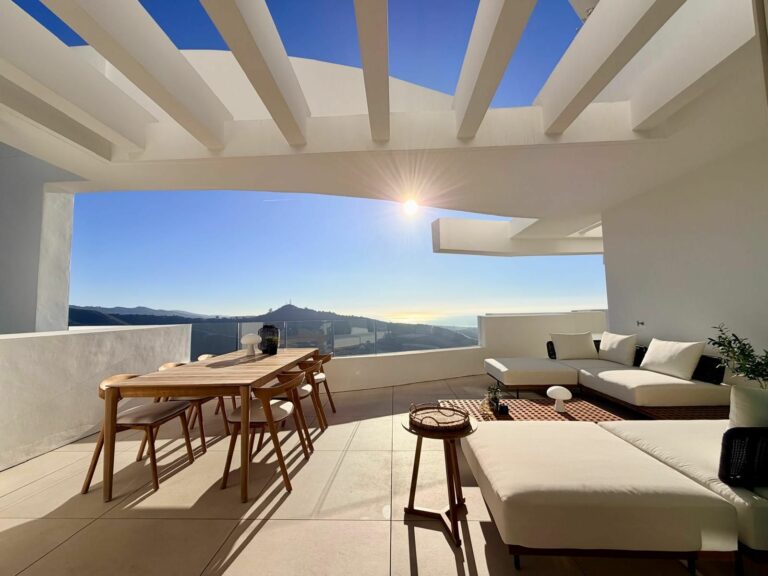 5730b6f114eb64c61662433fff576dbd - 1