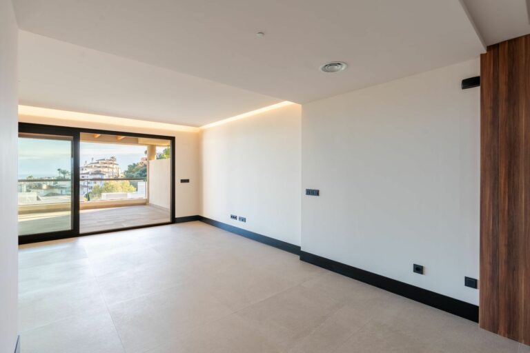 58fa2ad44cb39311b83f7d53c3d7e707 - 14