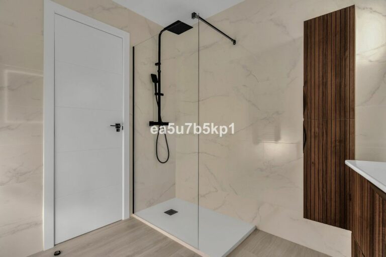 592c4d84db36dc2fe36fac5f9cf5ea3f - 15