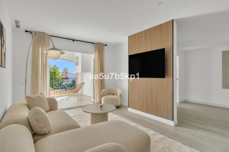 592c4d84db36dc2fe36fac5f9cf5ea3f - 2