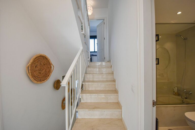 5b8b872b138ffd60702c01185a5188ea - 13