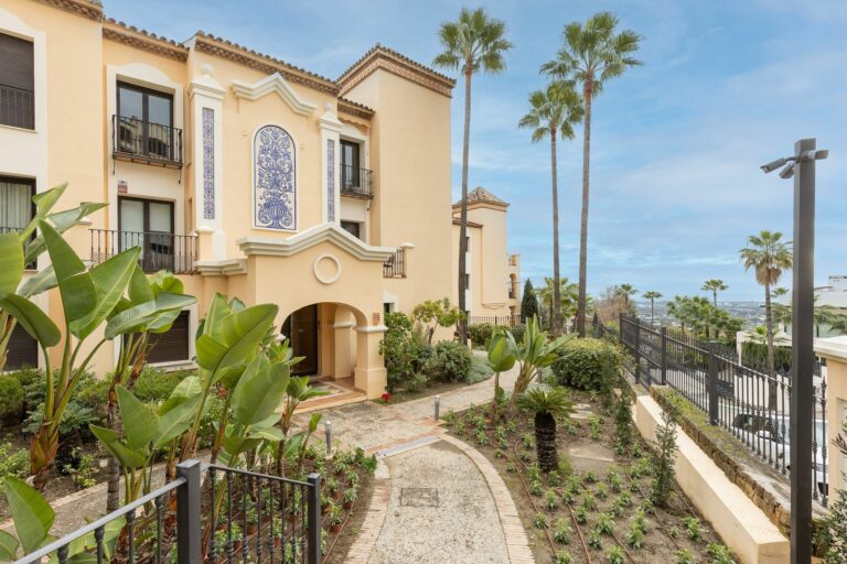 5babb0f1c867b78a737ab9408f725006 - 1