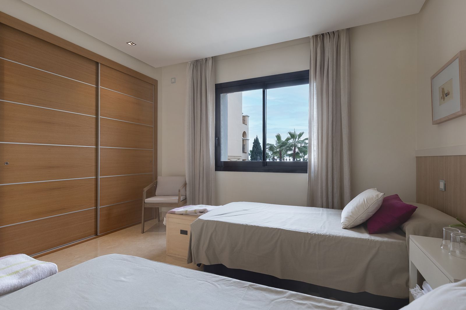 5babb0f1c867b78a737ab9408f725006 - 12