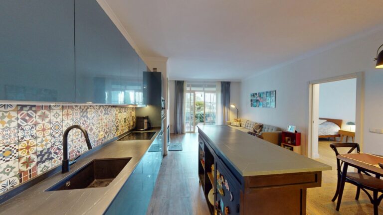 5c61c9847c1f27195517000e7280a1d9 - 12