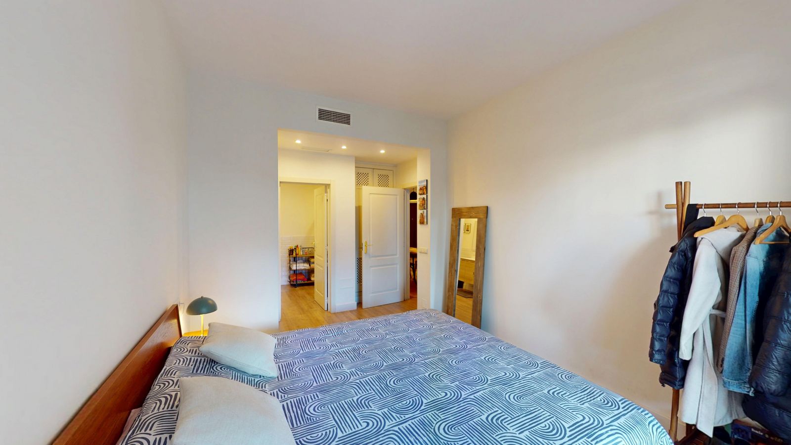 5c61c9847c1f27195517000e7280a1d9 - 16