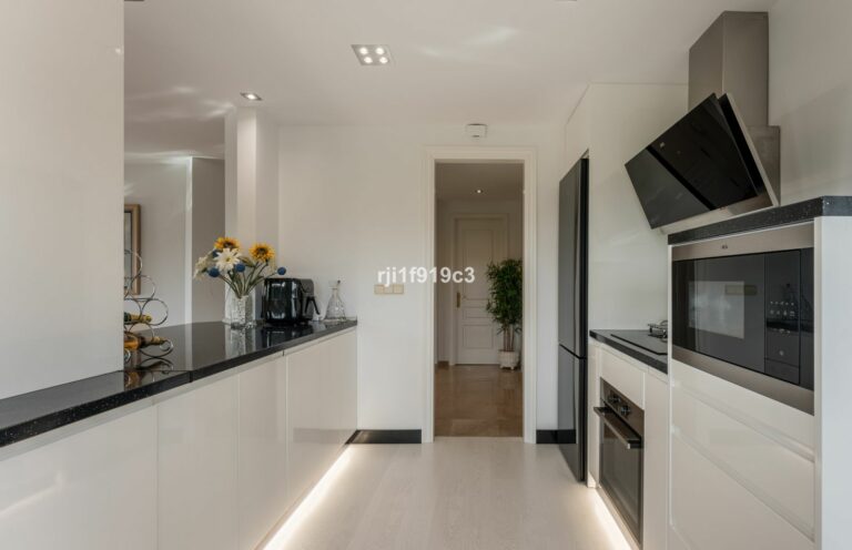 5f097f64d527d83497a8c53166b3bc66 - 16