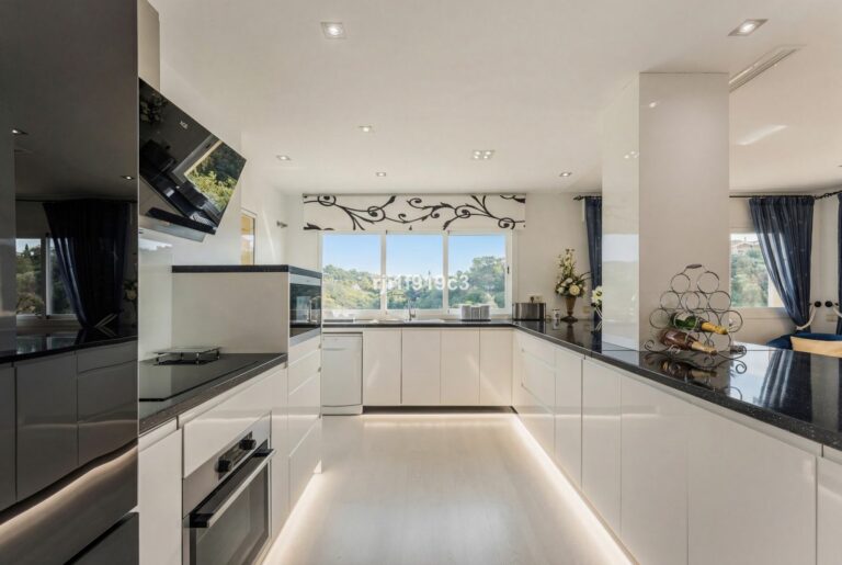 5f097f64d527d83497a8c53166b3bc66 - 4